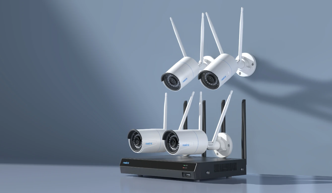 Reolink Smart 2K+5MP Wi-Fi Person Detect Surveillance System with 24/7 Recording - Secure IT Global